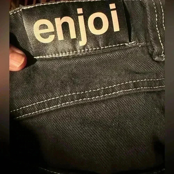 Enjoi size 32 men’s black fader wideleg jean. white stitching detail. - Picture 3 of 6